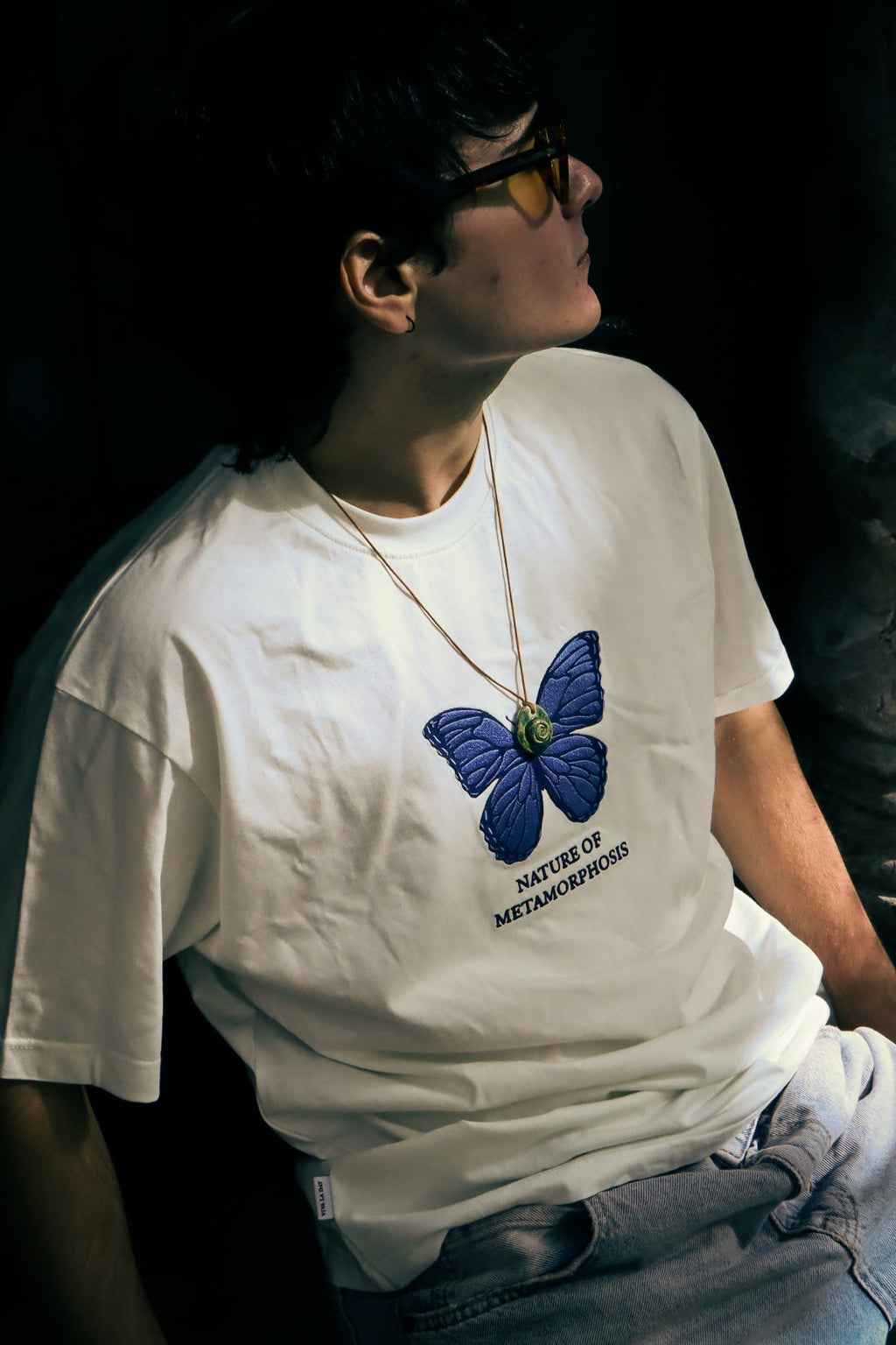 WHITE BUTTERFLY TEE
