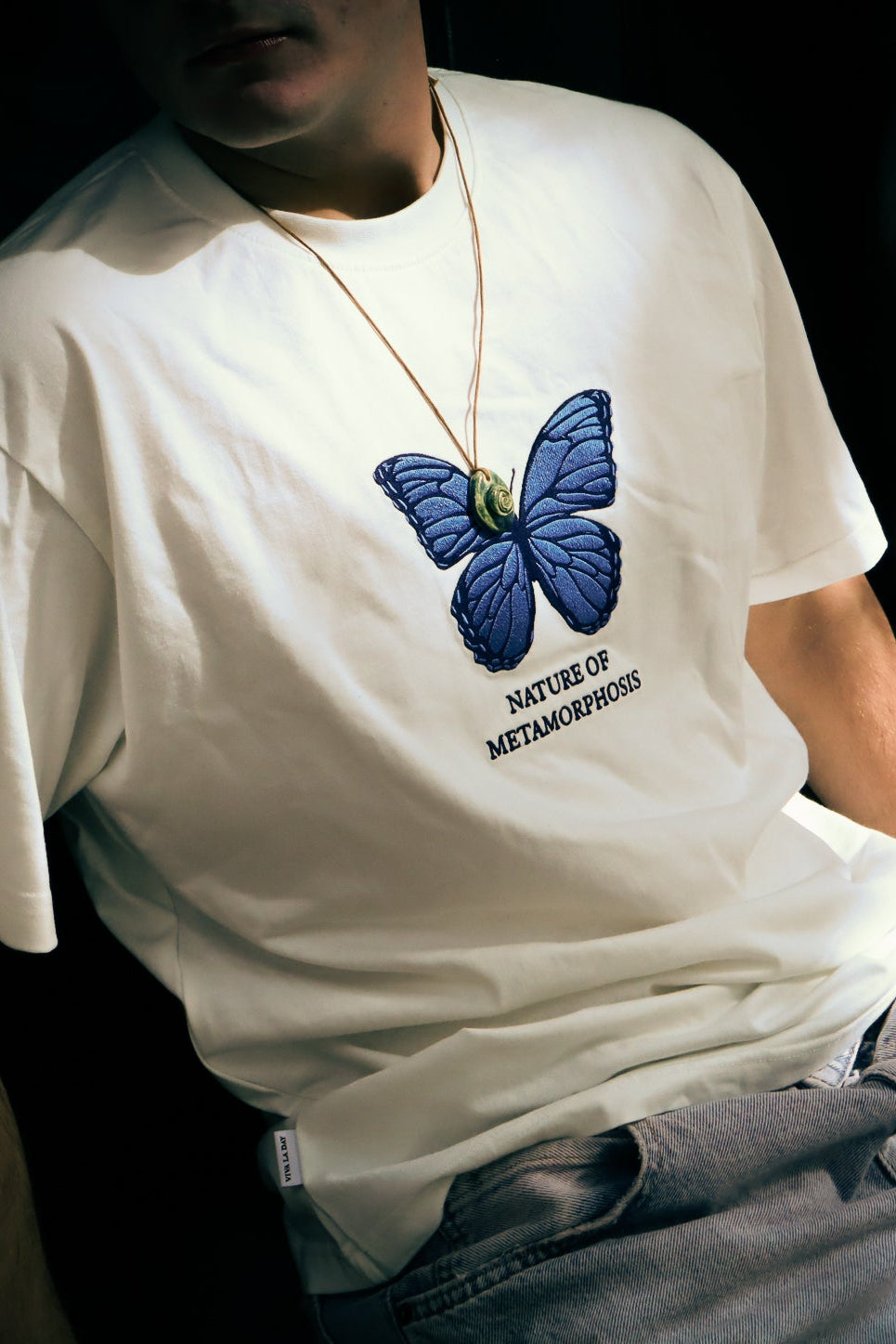 WHITE BUTTERFLY TEE