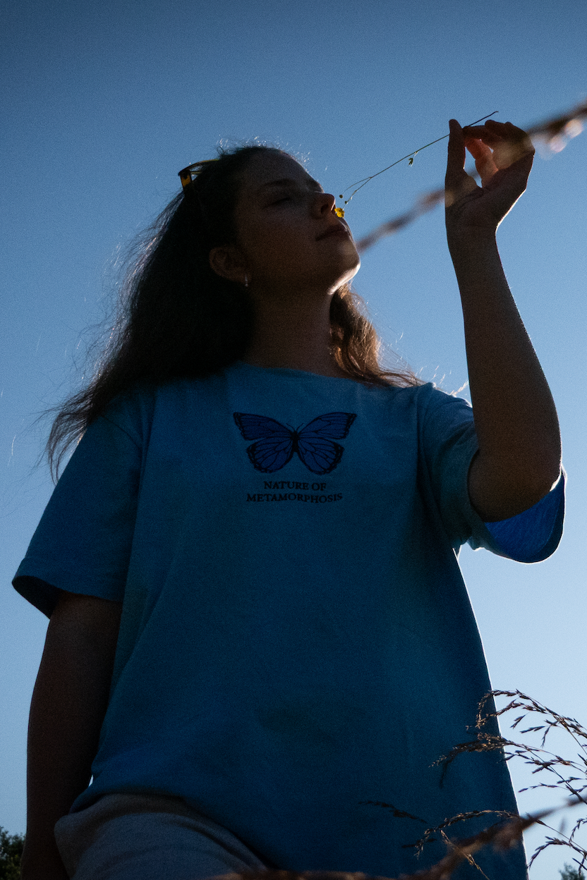 BLUE BUTTERFLY TEE